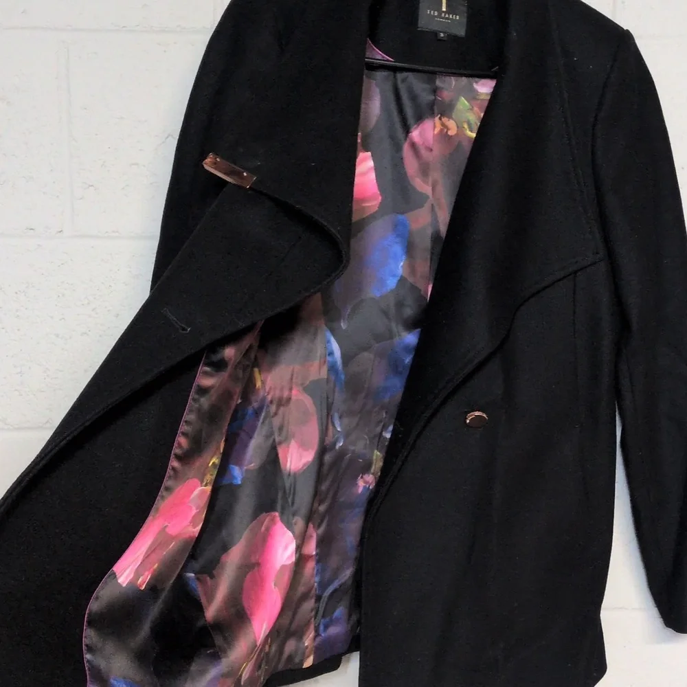Ted Baker London Short Belted Wool Wrap Coat Size 3, EUC *missing belt - Picture 8 of 11